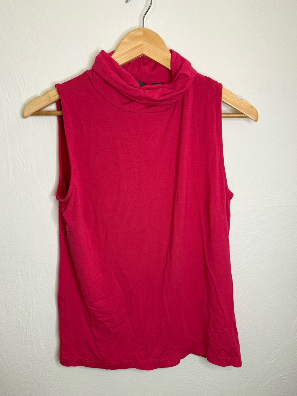 Liz Claiborne Sleeveless Turtleneck Tank in Hot Pink
